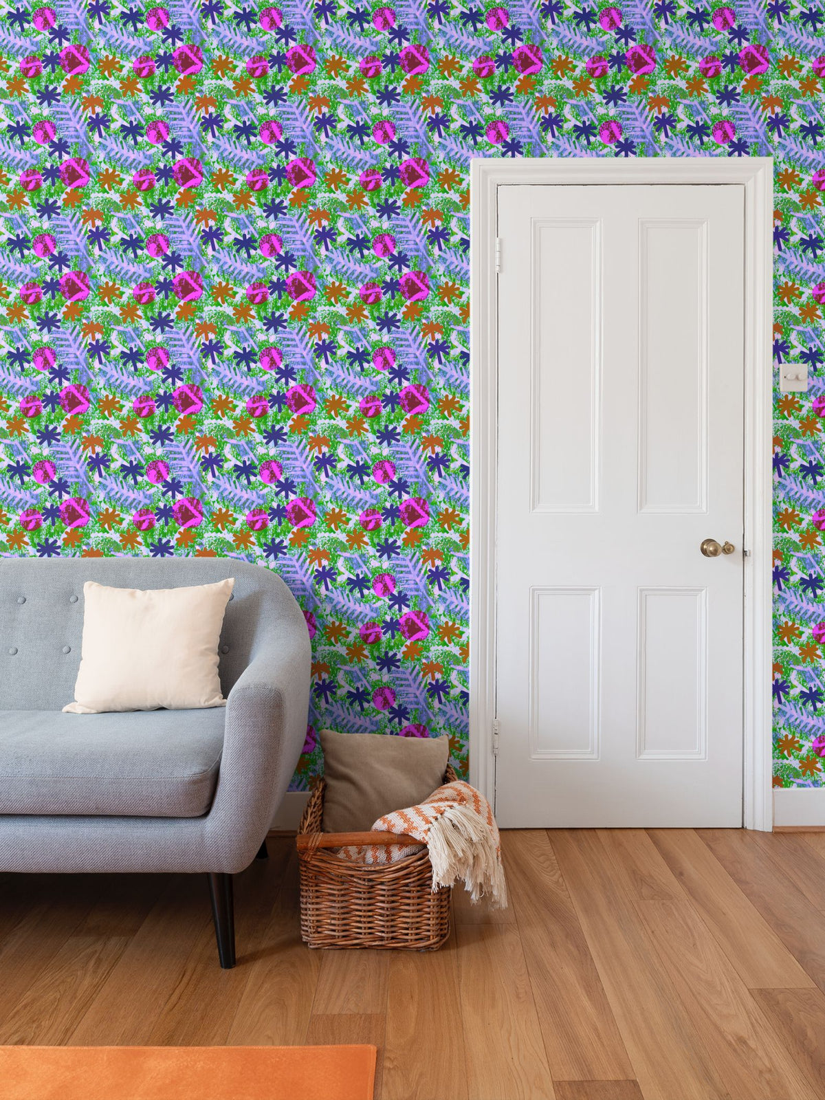 Lumi Leaf Repeat Pattern Wallpaper