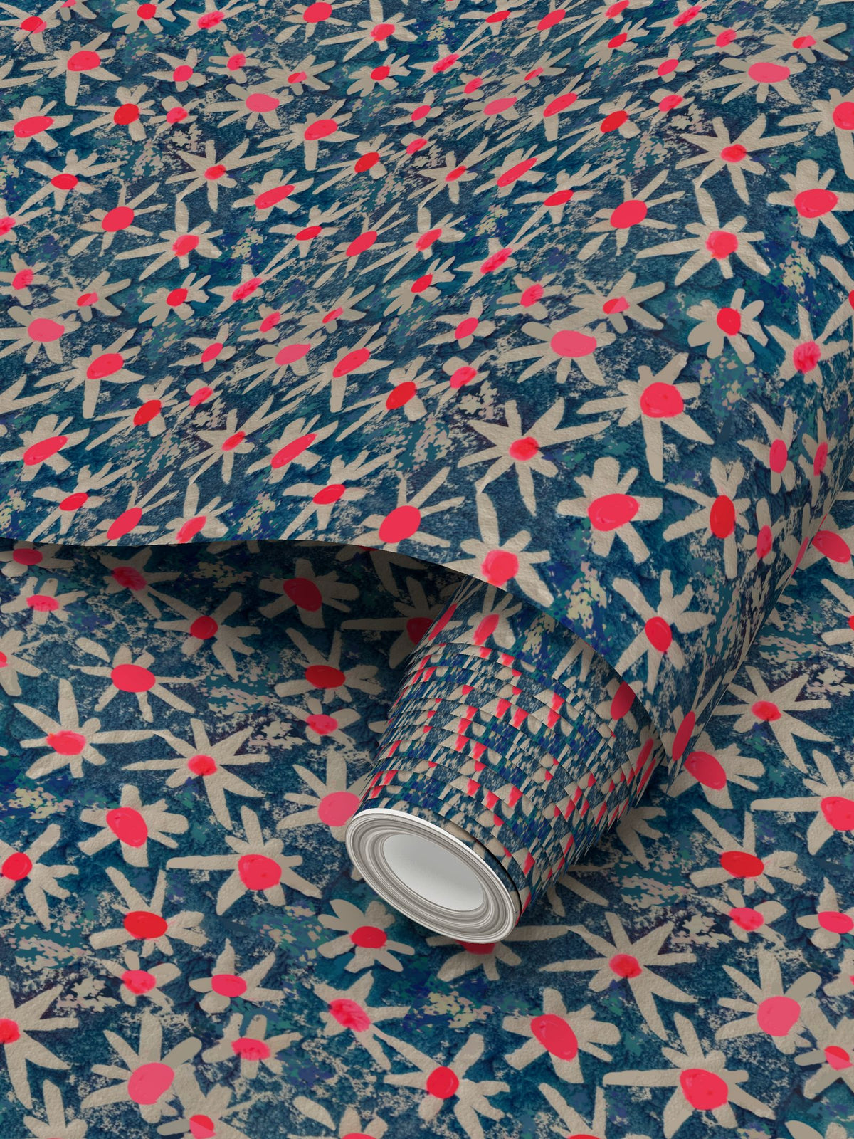 Squiggle Star Repeat Pattern Wallpaper