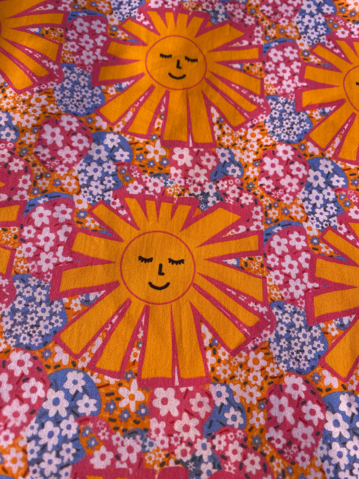 Mega Sun flower clouds fat quarter
