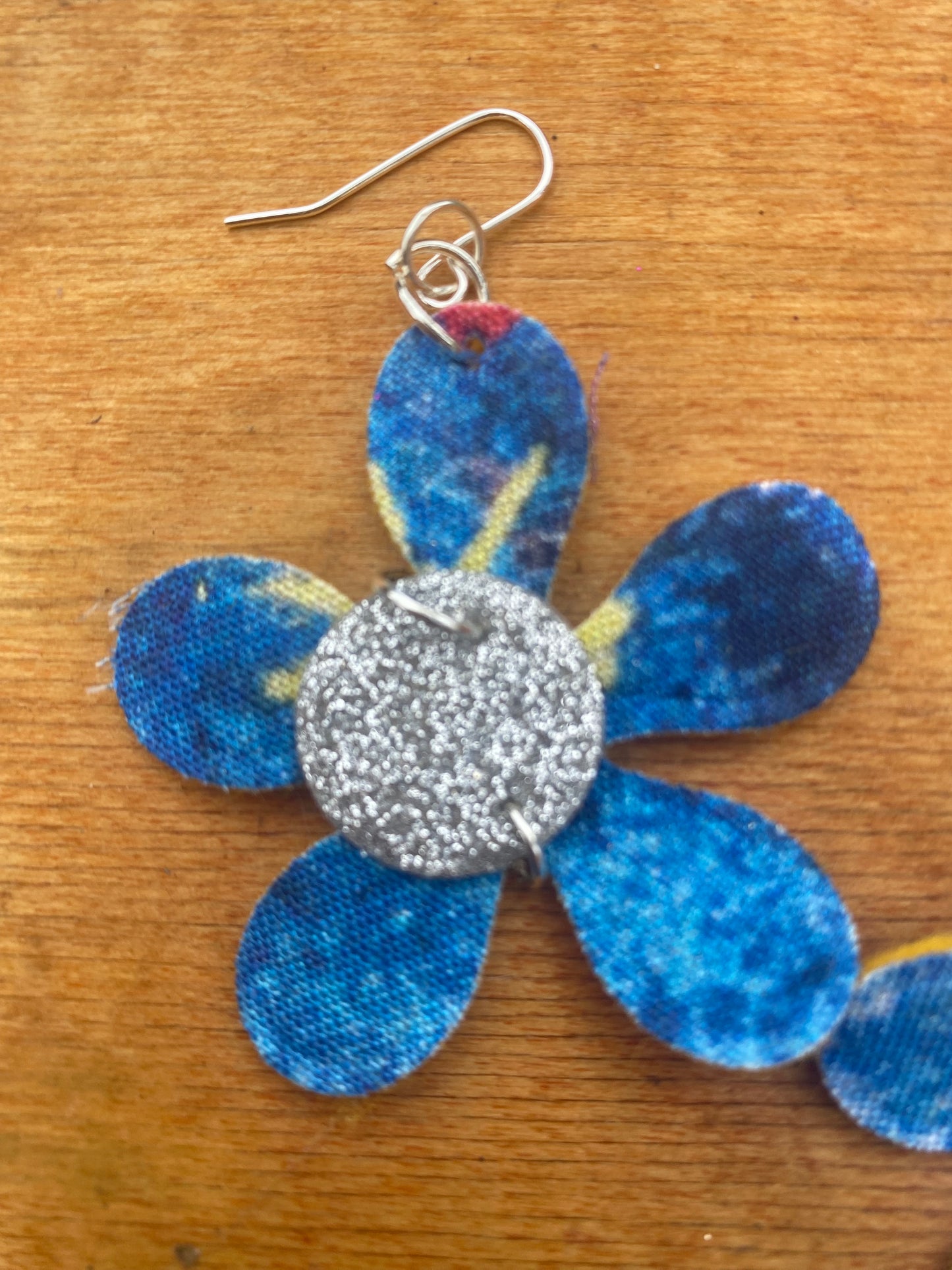 Blue Flower earrings with glitter centre